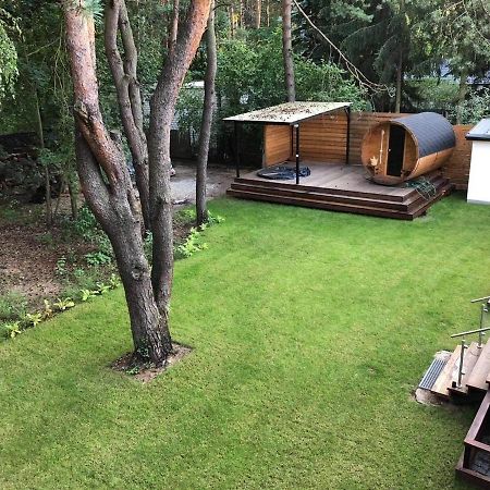 Luksusowa Willa Pod Lasem, Otwock - Shared Garden, Sauna, Wood Hot Tub! Hot Tub Seasonal! ภายนอก รูปภาพ